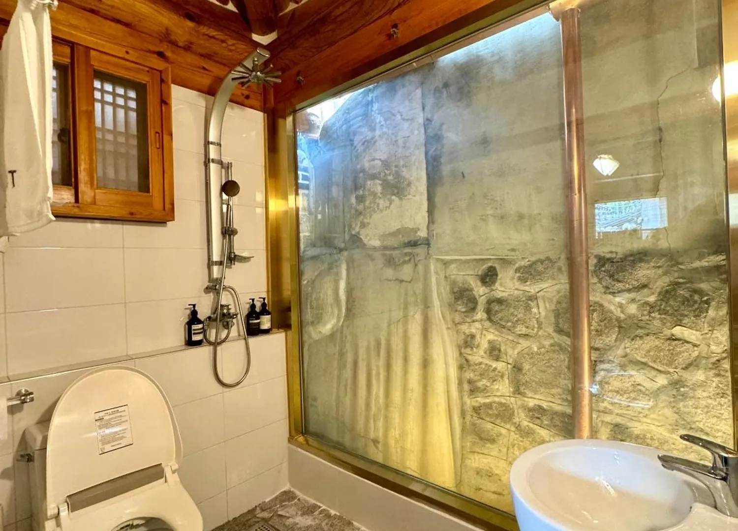 Hamhanokstay Seoul South Korea